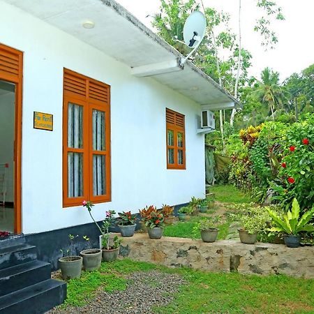 Global Lake Villa Hikkaduwa Exterior photo