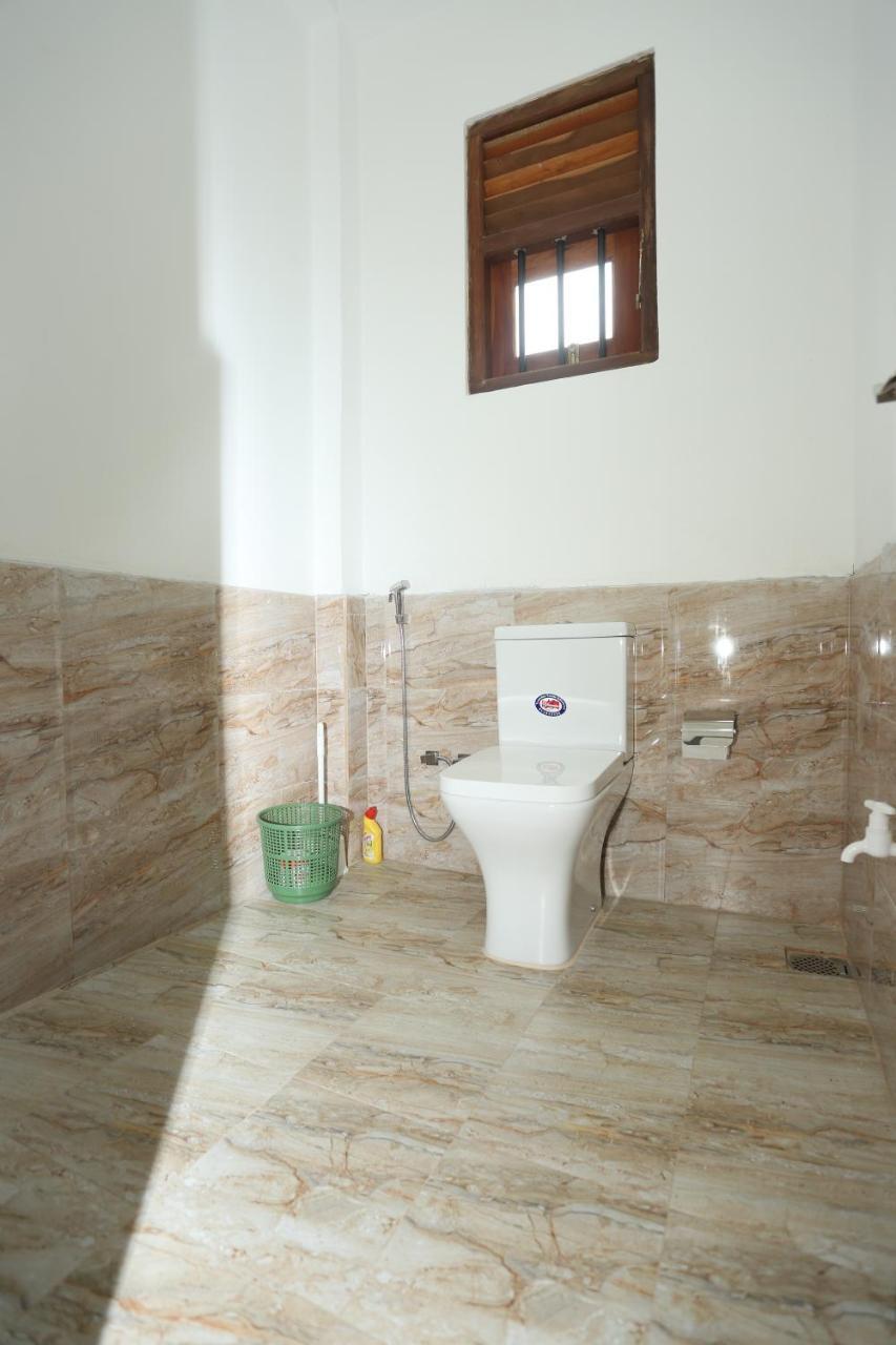 Global Lake Villa Hikkaduwa Exterior photo