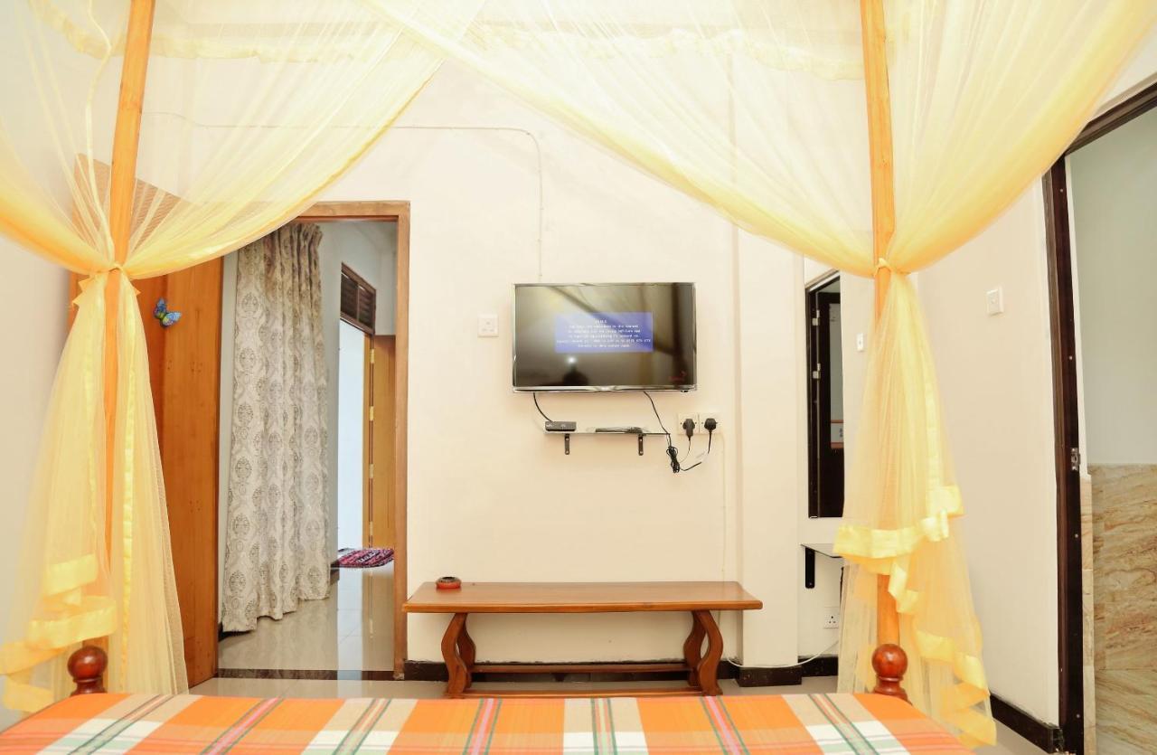 Global Lake Villa Hikkaduwa Exterior photo